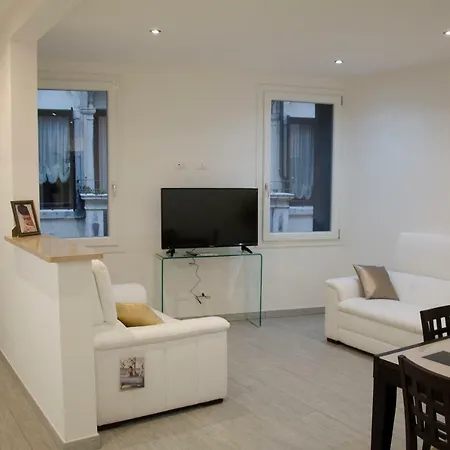 Apartment Majoorel Venice