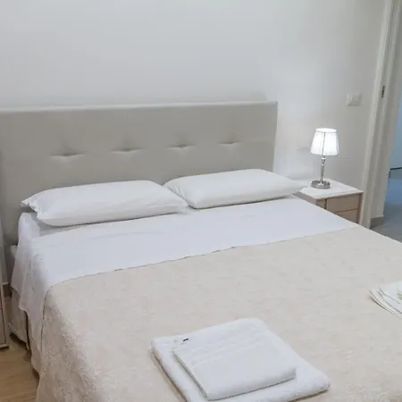 Apartment Majoorel *